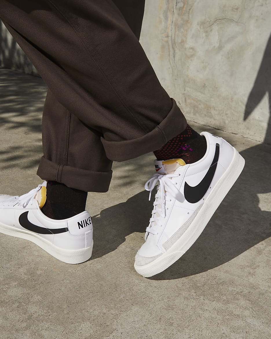 Nike blazer low mens white hotsell